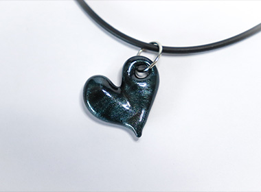 傷がついたネックレス